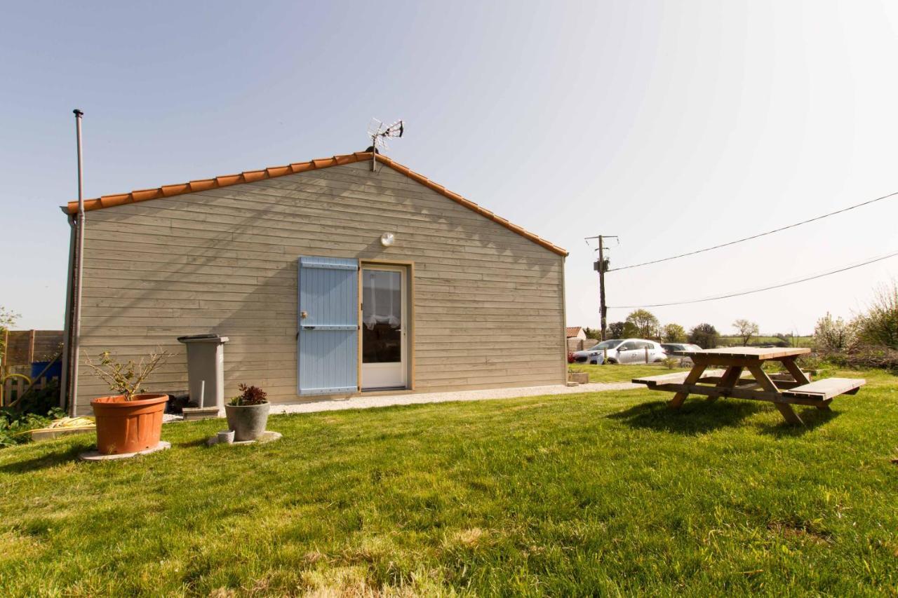 Le Chalet Vendeen Saint-Hilaire-la-Forêt المظهر الخارجي الصورة